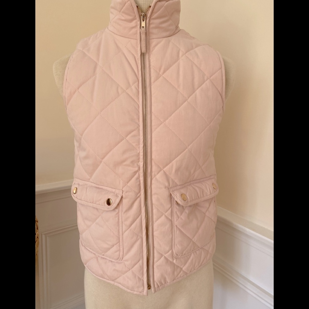 Francesca’s Blue Rain Light Pink Quilted Vest Size M